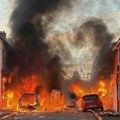 FOTO, VIDEO Ulice Belfasta kao bojno polje: Posle krvavog napada grad prekrio talas nasilja, porodice bežale iz domova