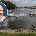 Somovi uleteli u plićak na Adi i grickali kupače: Profesor Hegediš objasnio šta ih je privuklo i da li su opasni