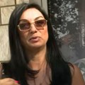 Nela Bijanić živi u "hotelu", koristi pozlaćeni escajg, a ističe da je sve stvorila sama: "Grcala sam za to"