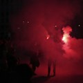 (Video) Odjekuju detonacije! Haos širom Francuske: U Parizu sukob policije i ekstremnih levičara, u Reneu napeta atmosfera