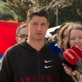 Stalno nam skandiraju "ćaci, ćaci": Oglasio se Pavlović iz Pionirskog parka i pokazao "ćaci transparent"