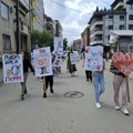 Kragujevčani ponovo blokirali raskrsnicu kod „Uzora“ u znak sećanja na žrtve novosadske tragedije