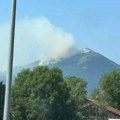 Pogledajte slike stravičnog požara na Rtnju: Ceo vrh u plamenu, gust dim spušta se sve niže