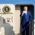 (Foto) Tramp stigao u Holandiju: Avion američkog predsednika sleteo u Amsterdam, očekuje se da ode pravo na večeru kod kralja…