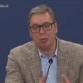 Vučić "opušteno": Sredio sam čoveku da ima državnu platu od pet hiljada evra! (video)