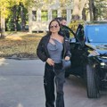 Sportska elegancija teška više od: 7.000 evra Ceca Ražnatović oborila s nogu stajlingom na snimanju Zvezda Granda, ne znaš gde…