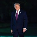 Трамп поново запретио да ће онеспособити иранске електране и мостове