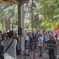Skup ispred Tužilaštva: Pokret Kreni-Promeni predao krivičnu prijavu protiv Šapića, Manojlovi najavio zahtev za njegovu smenu…