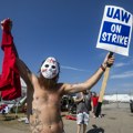 Širi se štrajk u američkoj auto-industriji, radnici na ulicama u 20 saveznih država
