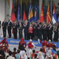 Da li se premijerka Srbije fotografisala sa učesnicima samita Berlinskog procesa?