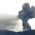 Erupcija vulkana u Indoneziji; Poginulo 11 planinara