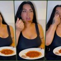 "Ne jedem kavijar, smrdi" Seka Aleksić objavila snimak kako jede pasulj, a na jedan komentar odmah reagovala (video)