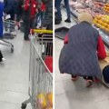 Muškarac upao u supermarket i izbo ljude nožem: Haos u Sankt Peterburgu, ranjeno nekoliko osoba