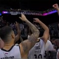 Partizan razbio Asvel, a Lion ceo bio crno-beo: Grobari grmeli ceo meč, pa sačekali svoje heroje! (Video)