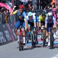 Italijan jači od kiše - Pogačar i dalje vodi: Džonatan Milan pobednik 17. etape Tur d' Fransa
