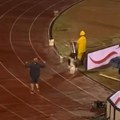 Detalj koji niste videli posle pobedonosnog gola Partizana protiv Kragujevčana: Aranđel napucao kofu sa vodom