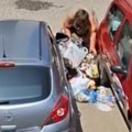 "Evo kakav je ovo narod! Stoka": Snimljena najsramnija scena sa parkinga u Šapcu, ljudi gledaju u neverici