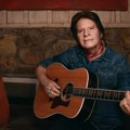 Muzička ikona Džon Fogerti u 80. godini donosi slavljenički album prepun CCR hitova