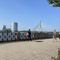 Odlazeće pismo iz Rige: Tri brata, crna mačka i legendarni uživo