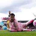 Muke crvenih đavola: Brentford rešio Junajted dugim loptama