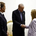 Makron se smejao, Erdogan zabrinut; Nemoguće je naterati Meloni da prestane VIDEO