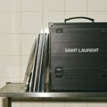 Саинт Лаурент подиже празнични луксуз на нови ниво