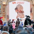 Počinje Karneval u Veneciji uz balove, vodene procesije i olimpijski duh