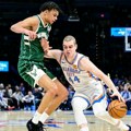 Ti si naš kralj! Nikola Topić posle borbe sa rakom debitovao za NBA šampiona (video)