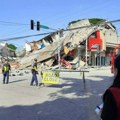 Katastrofa, ima mrtvih: Razoran zemljotres jačine 7,8 Rihtera rušio zgrade kao kule od karata (video)