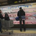 Onkolog otkrio šta prvo proverava na deklaraciji: Ovaj sastojak povezuje se sa većim rizikom od raka