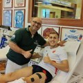 Fudbaler Crvene zvezde operisan na poznatoj klinici u Italiji: Sada slede oporavak i terapije! Kad će na teren, znaju samo…