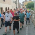 Kakva vlast! Gradonačelnik šeta sa građanima da ispuni obećanje: Ima 47 godina i 140 kg