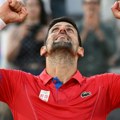 Olimpijske igre u Parizu 2024: Novak Đoković i društvene mreže - 'Evo ti moje koleno'