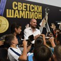 Veličanstveno sećanje na titulu orlića! Noć emocija, noć ponosa, noć koja se pamti...
