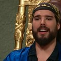 "Sve me boli, Ne mogu ni da sednem, ni da legnem" Adam Adaktar trpi užasne bolove, drama u njegovom domu