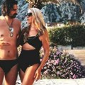 Verica i Veljko pokazali kako izgledaju na plaži! Skinuli se u kupaći, zbog ove slike mreže "gore"