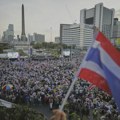 Demonstranti na Tajlandu traže ostavku premijerke nakon sukoba sa Kambodžom