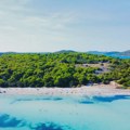 (VIDEO) Plaža koju nazivaju jadranskim Karibima oduzima dah: Lako se dolazi do nje