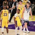 Istorija u Los Anđelesu: Ono što su Lebron i Broni Džejms uradili do sada niko nije, a tek Dončić... (video)