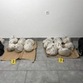 Otkrivena ogromna količina droge u stanu u Beogradu: Pogledajte šta je sve policija pronašla na Savskom vencu (foto)