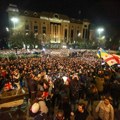 Protest opozicije u Gruziji zbog izbora: Demonstranti planiraju da provedu noć pred zgradom parlamenta: "Sprečićemo prvu…