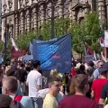 Protest “Fakulteti na raskrsnici” ispred Vlade Srbije, akademska zajednica istakla 3 zahteva