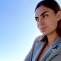 Окренула се богу, кренула на ходочашће, па јој позлило Мина Врбашки се распада од болова, завршила на инфузији!