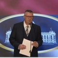 Albijanić: Treba povući Predlog o izmeni i dopuni zakona o udžbenicima
