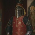 Kraljevske insignije, portreti i odežde: Novi eksponati u Istorijskom muzeju Srbije (VIDEO)