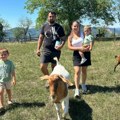 Iz Zemuna na pašnjake: Mina i Jovan sa decom napustili grad i pronašli sreću na selu