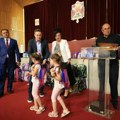 Grad obezbedio školske rančeve i pribor za 100 romskih predškolaca i prvaka