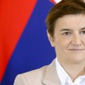 Brnabić razgovarala sa Makronom na radnoj večeri u Parizu