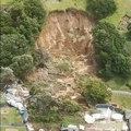 Odron zatrpao kamping centar na Novom Zelandu! Klizište prekrilo i jednu kuću, više osoba vode kao nestale, spasioci ih…