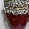 Donete izmene pravilnika o proizvodnji džema: Potrebno 450gr voćne pulpe za 1kg džema